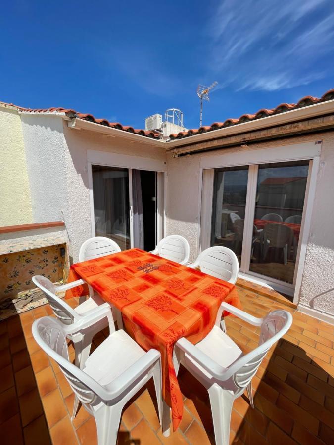 Apartamento T2 avec terrasse, vue étang et son coucher de soleil, plage à proximité, wifi et place de parking gratuit que l on nomme Grain de Corail Le Barcarès Exterior foto